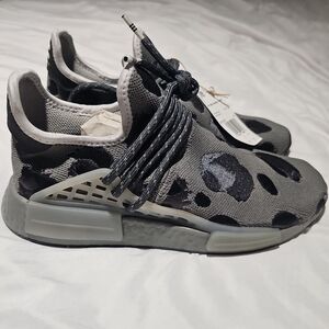 🔥 Adidas x Pharrell Williams HU NMD Animal Print – Men’s 8.5 – NWT